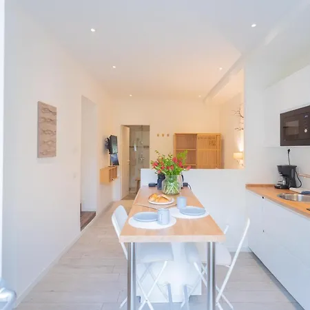 Enchanted - By Rent Apartment *